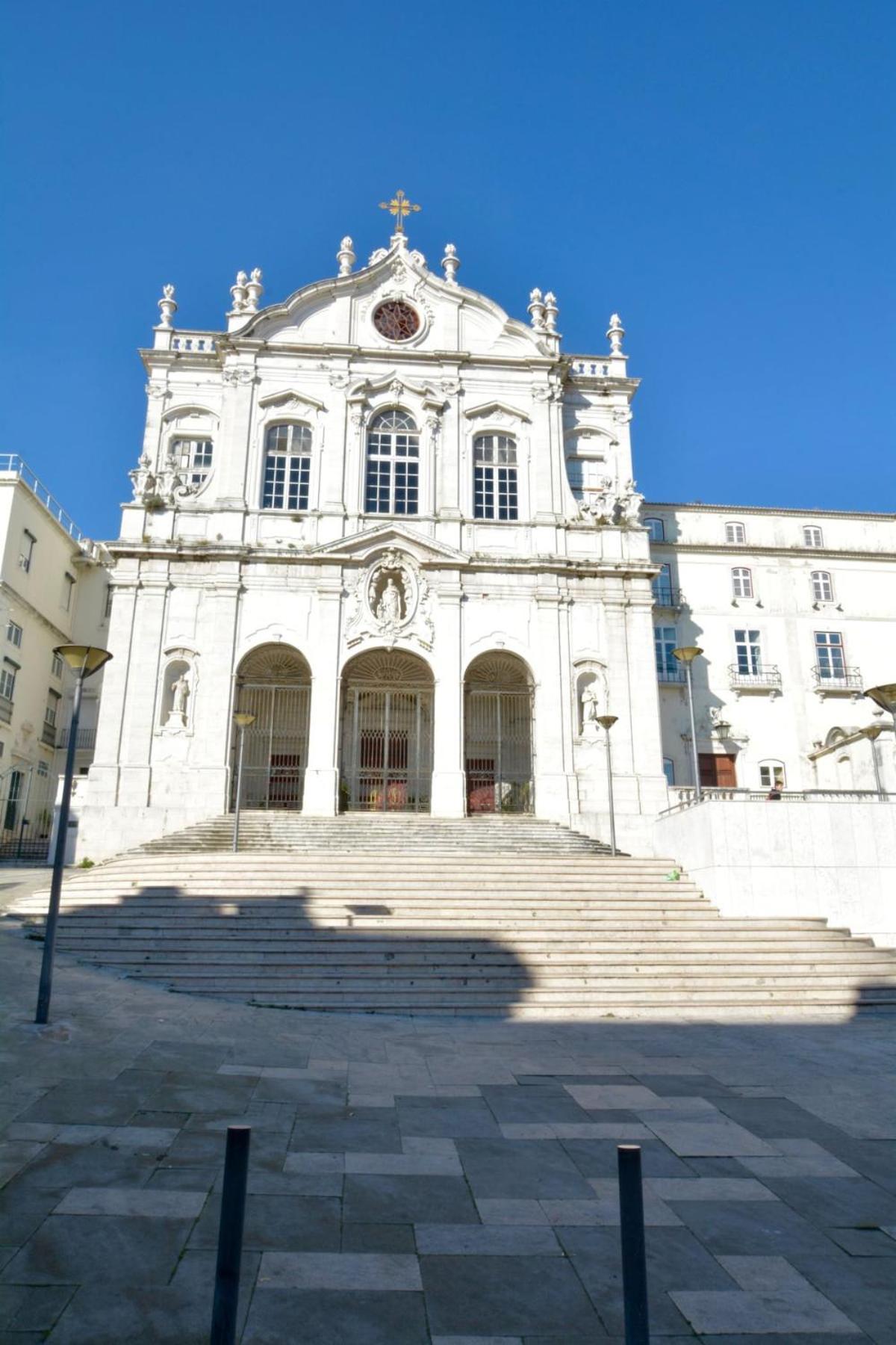 Pied A Terre Tram 28 Lisbon